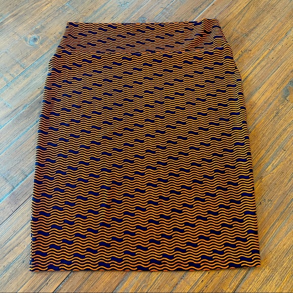 LuLaRoe XL Cassie skirt- navy blue & orange print - Picture 7 of 13